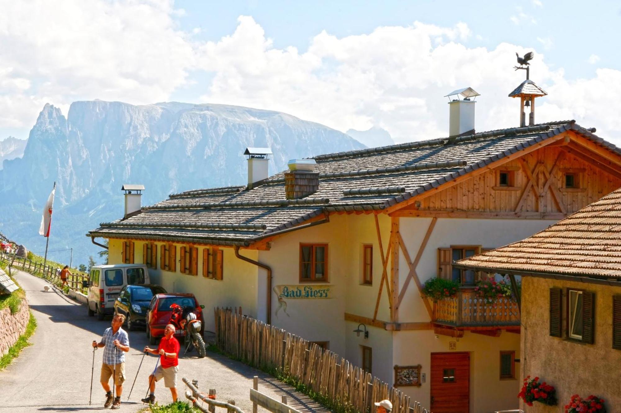 Gasthaus Bad Siess Longostagno エクステリア 写真