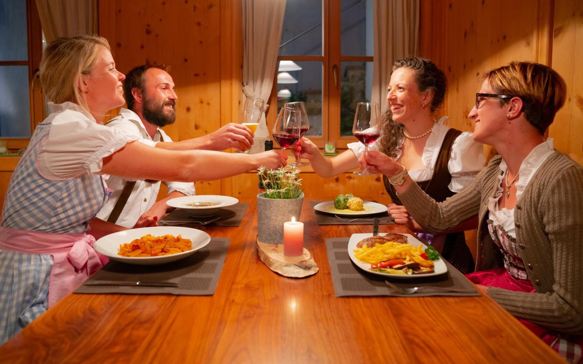 Gasthaus Bad Siess Longostagno エクステリア 写真