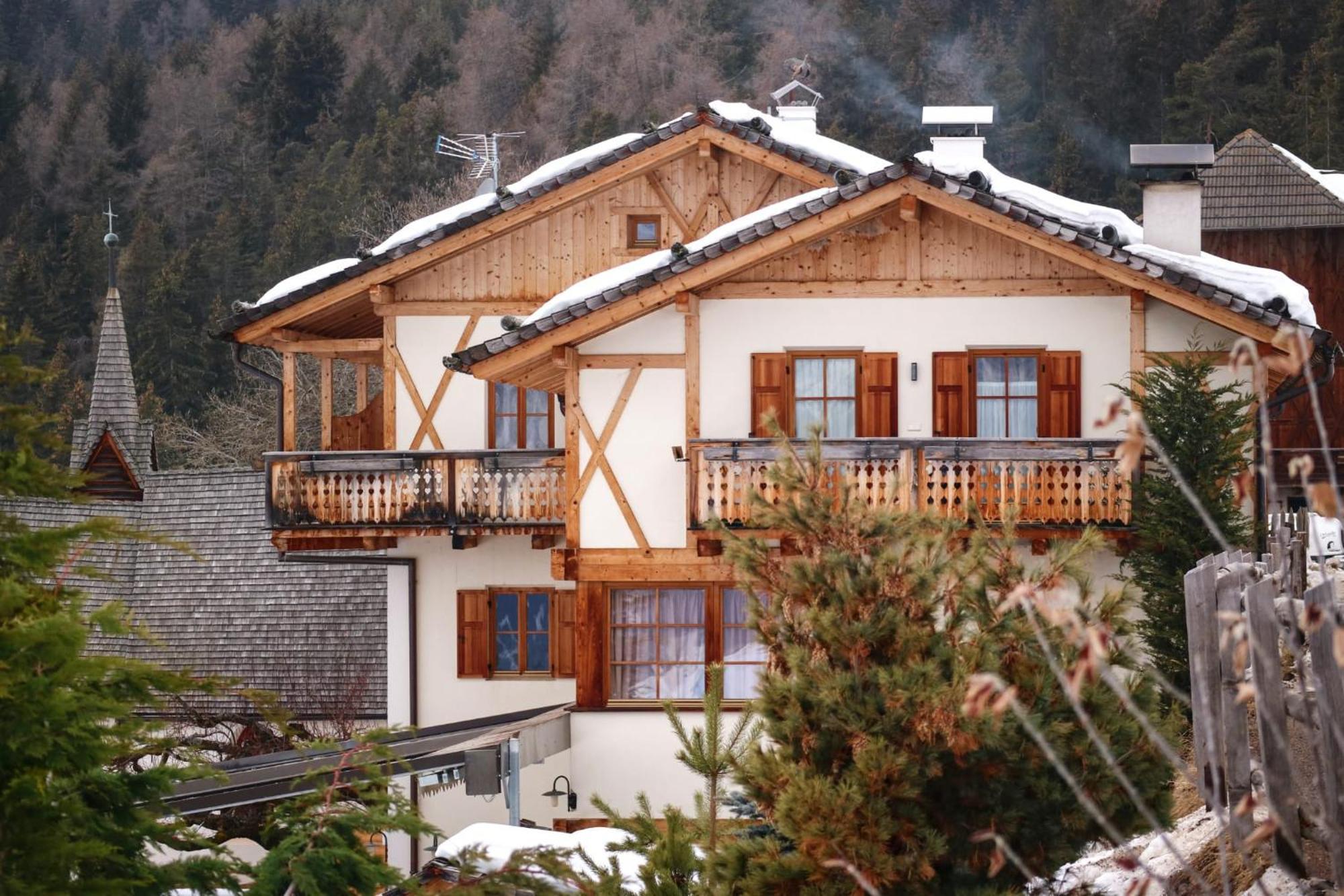 Gasthaus Bad Siess Longostagno エクステリア 写真